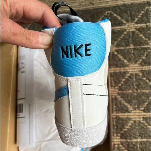 Nike Blazer 77 Mids - University Blue and White - NO LONGER AVAILABLE IN STORES! - Picture 4 of 4